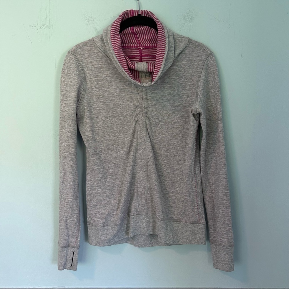Lululemon Reversible Raspberry Pink & Gray Striped In a Cinch Pullover Size 10